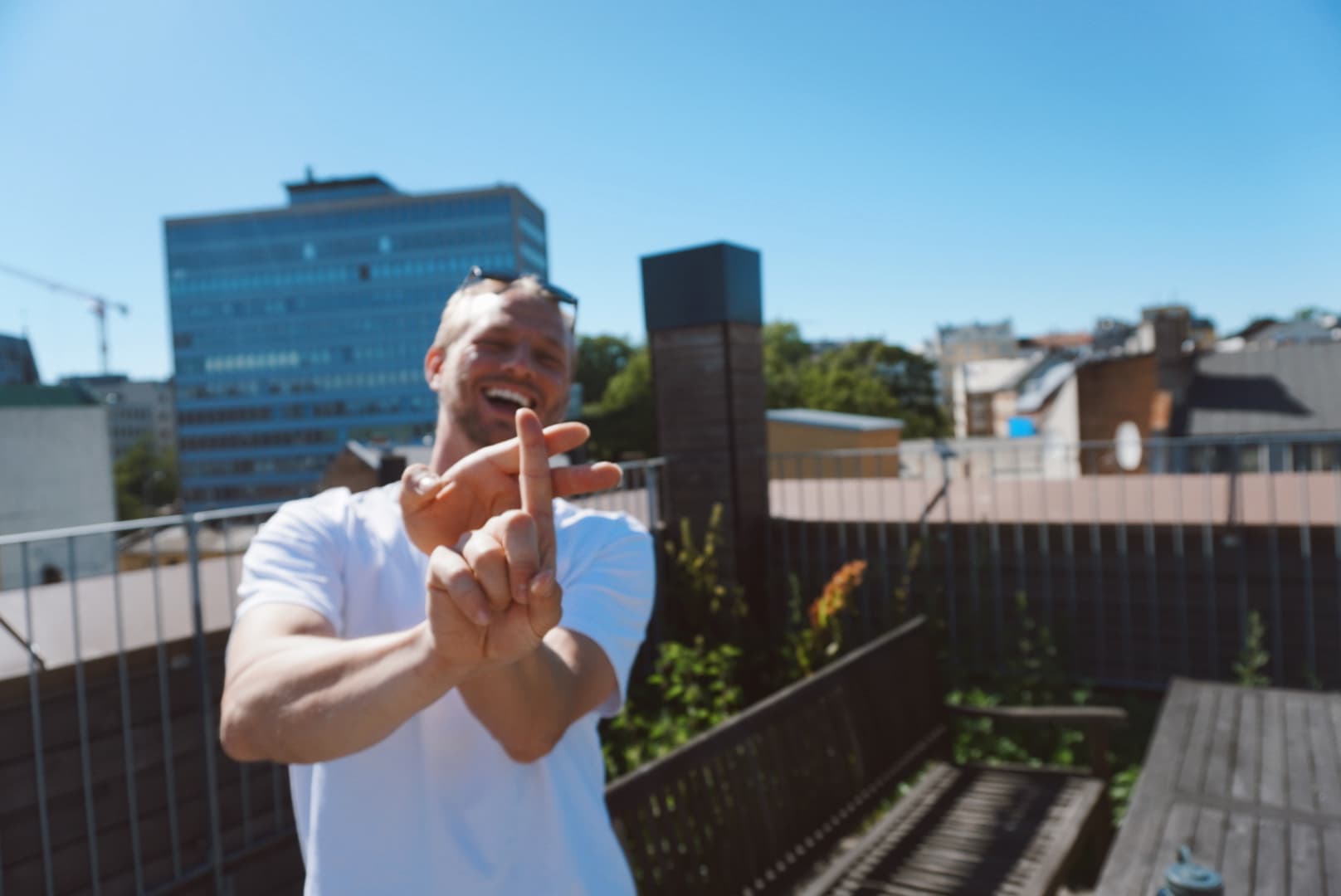 Vebjørn viser F-en i Fyk